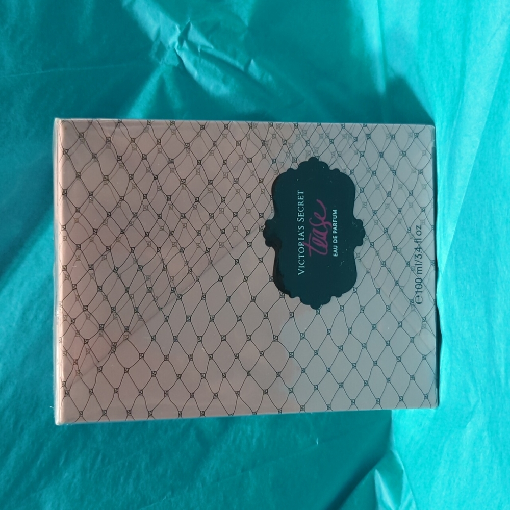 Victoria's Secret Tease perfume NIB